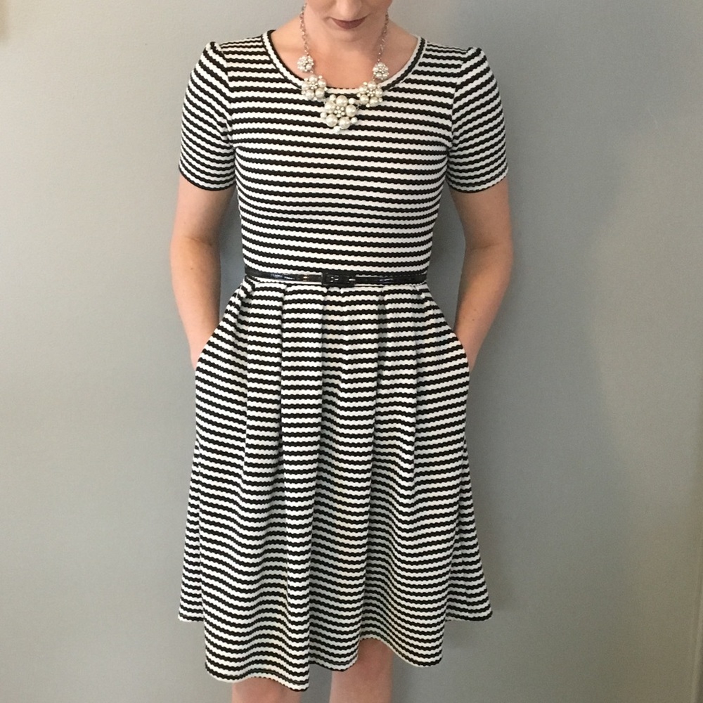Black and white striped Lularoe Amelia  XS